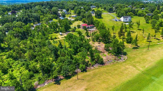 201 E MOYER RD, Pottstown, PA 19464