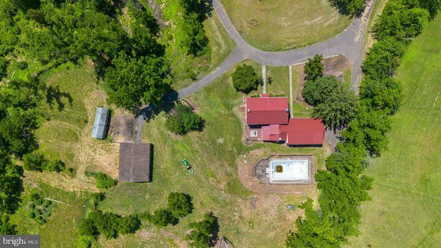 201 E MOYER RD, Pottstown, PA 19464
