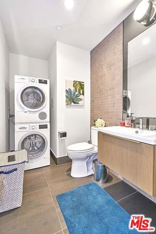 889 Francisco Street 1001, Los Angeles, CA 90017