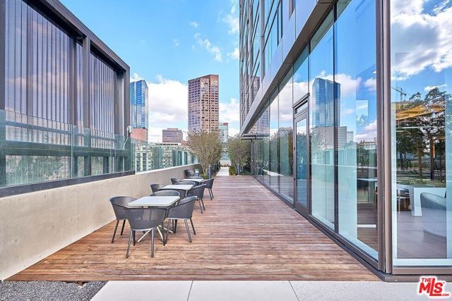 889 Francisco Street 1001, Los Angeles, CA 90017