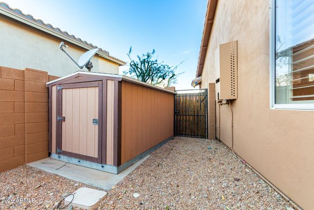 10579 E SALT BUSH Drive, Scottsdale, AZ 85255