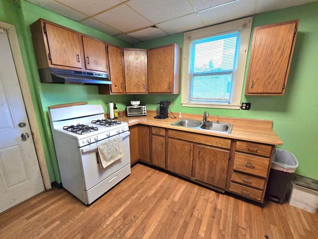 1669 Manchester Avenue, Columbus, OH 43211