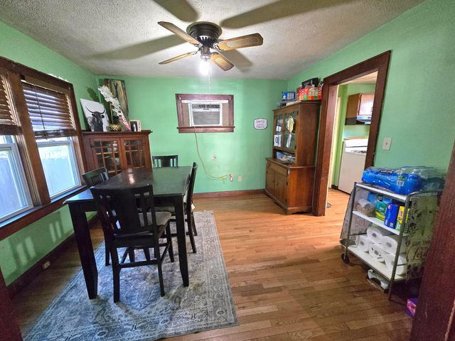 1669 Manchester Avenue, Columbus, OH 43211