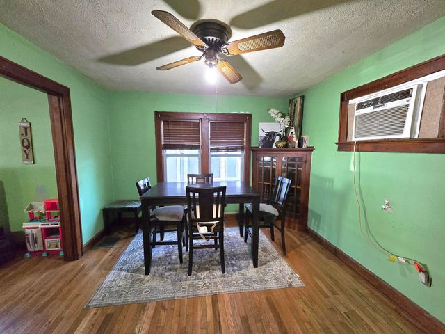 1669 Manchester Avenue, Columbus, OH 43211