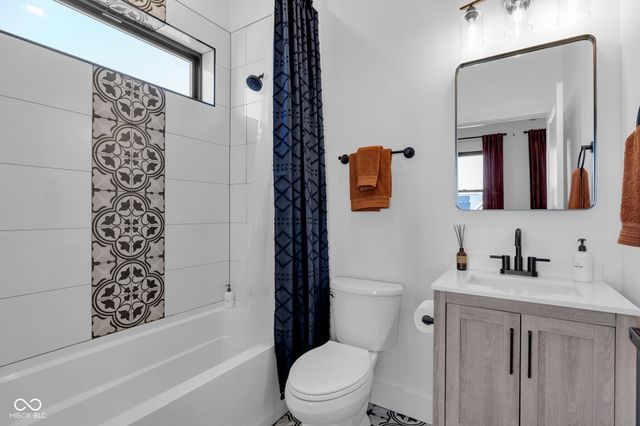 709 Sanders Street, Indianapolis, IN 46203