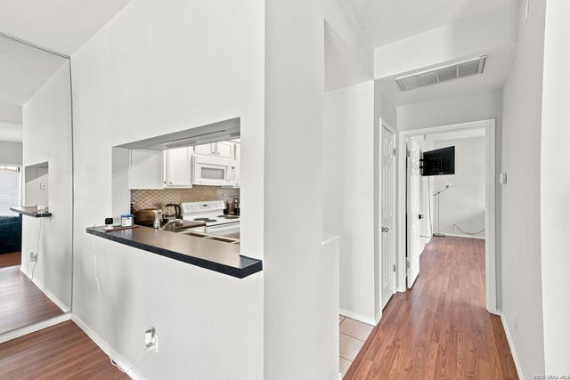 11839 Parliament St Apt 622, San Antonio, TX 78216