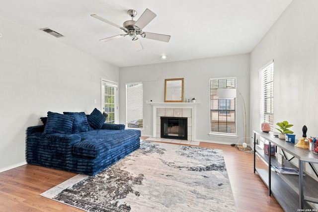 11839 Parliament St Apt 622, San Antonio, TX 78216