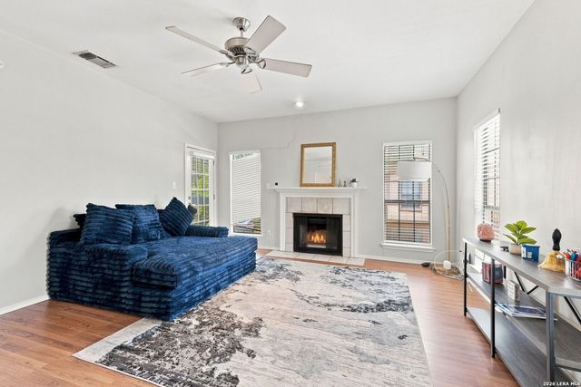 11839 Parliament St Apt 622, San Antonio, TX 78216