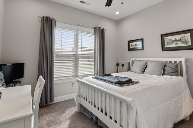 301 Sentry Oaks, Chickamauga, GA 30707