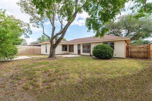 505 Landing Boulevard, League City, TX 77573