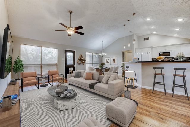 505 Landing Boulevard, League City, TX 77573