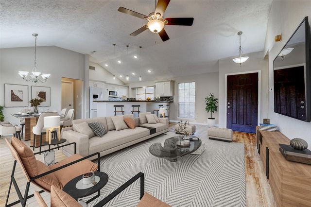 505 Landing Boulevard, League City, TX 77573