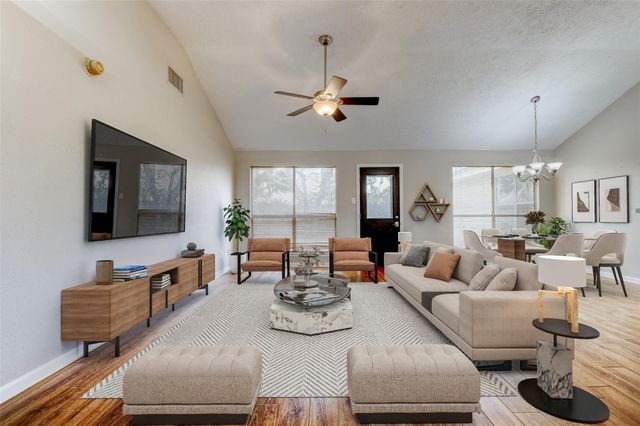 505 Landing Boulevard, League City, TX 77573