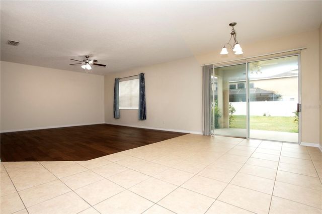 1319 ROWANTREE DRIVE, Dover, FL 33527