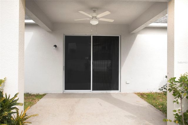 1319 ROWANTREE DRIVE, Dover, FL 33527