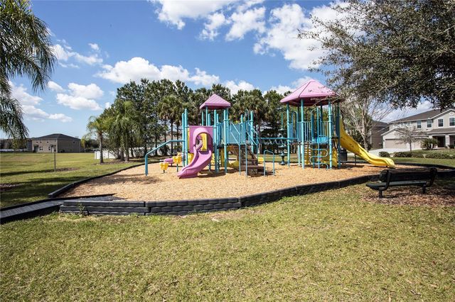1319 ROWANTREE DRIVE, Dover, FL 33527