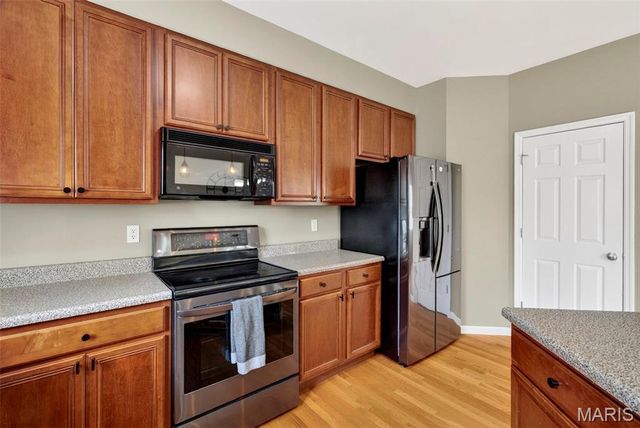 245 Montclair Tower Drive, St Charles, MO 63303
