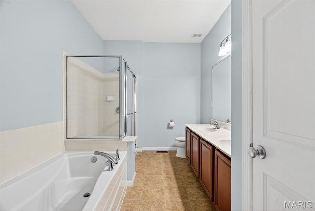 245 Montclair Tower Drive, St Charles, MO 63303