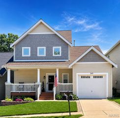 245 Montclair Tower Drive, St Charles, MO 63303