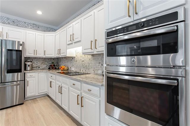 5123 Vinings Estates SE Way, Mableton, GA 30126