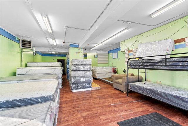 560 Plainfield Street, Providence, RI 02909