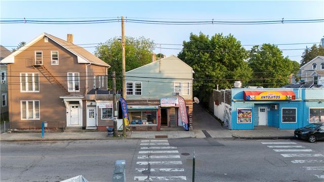 560 Plainfield Street, Providence, RI 02909