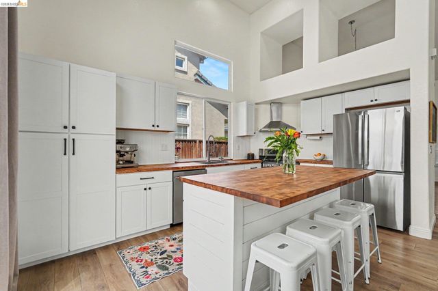 1045 Dawn Ct, Brentwood, CA 94513
