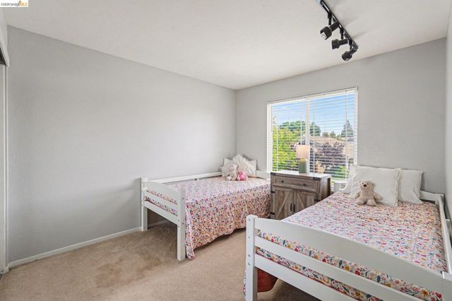 1045 Dawn Ct, Brentwood, CA 94513