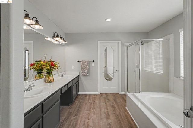 1045 Dawn Ct, Brentwood, CA 94513