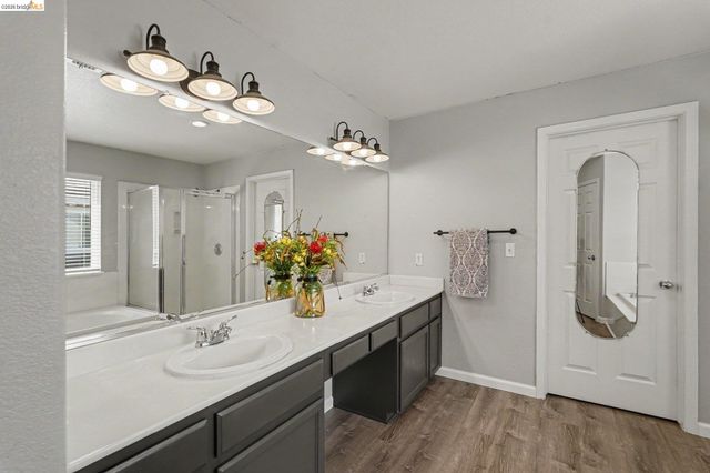 1045 Dawn Ct, Brentwood, CA 94513