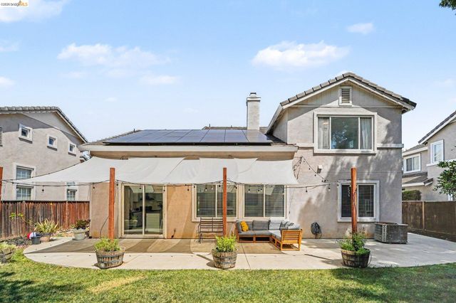 1045 Dawn Ct, Brentwood, CA 94513