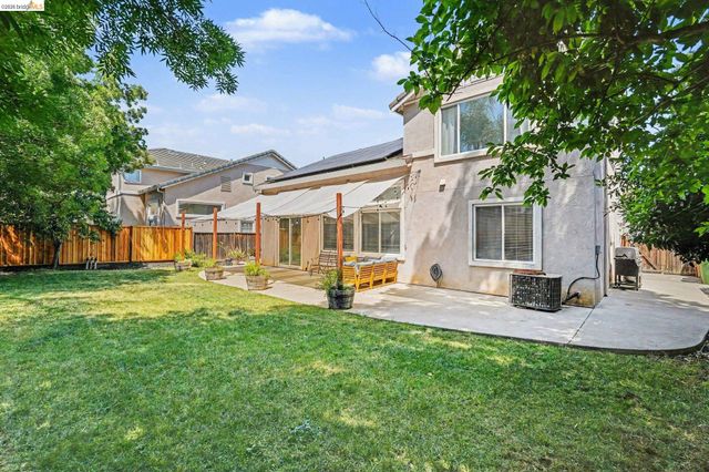 1045 Dawn Ct, Brentwood, CA 94513
