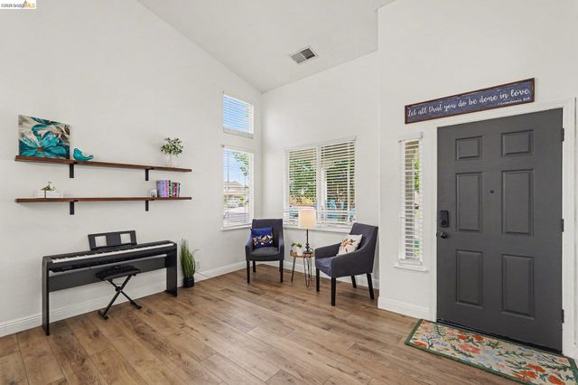 1045 Dawn Ct, Brentwood, CA 94513
