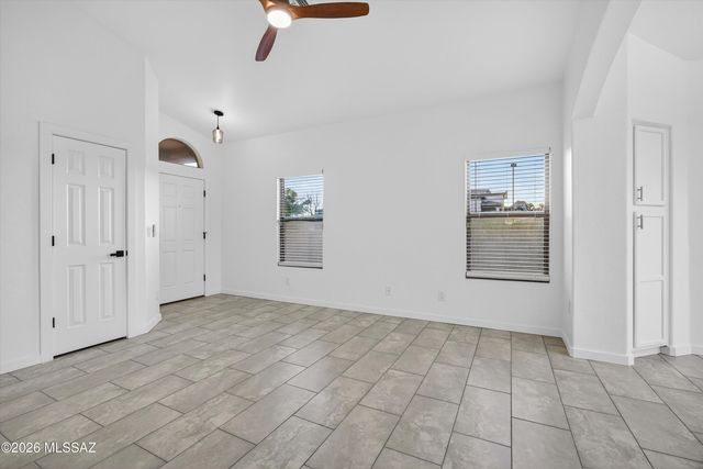 6190 W Sandburg, Tucson, AZ 85743