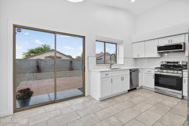 6190 W Sandburg, Tucson, AZ 85743