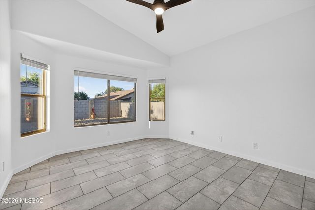 6190 W Sandburg, Tucson, AZ 85743