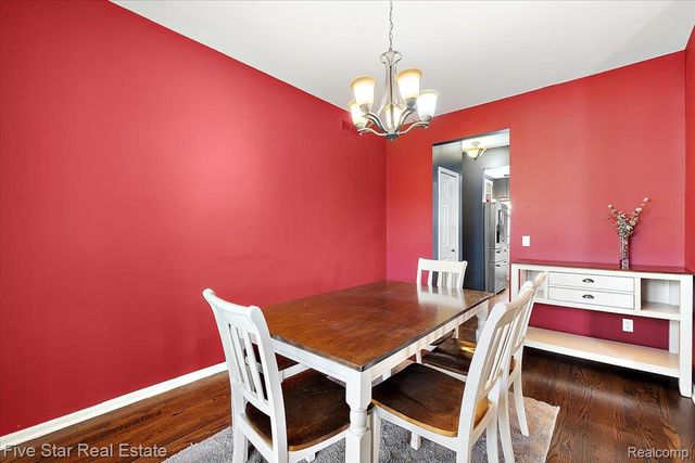 1047 Saddle Drive, South Lyon, MI 48178