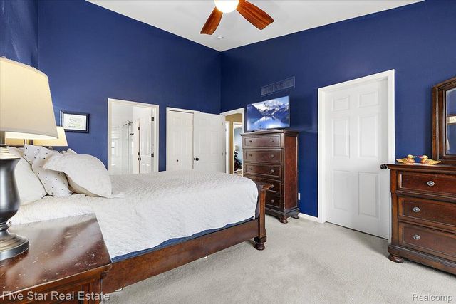 1047 Saddle Drive, South Lyon, MI 48178