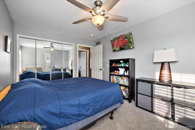 1047 Saddle Drive, South Lyon, MI 48178