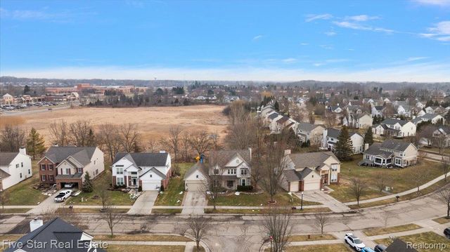 1047 Saddle Drive, South Lyon, MI 48178