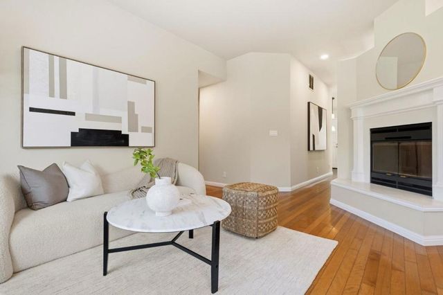 154 San Carlos Avenue, Redwood City, CA 94061