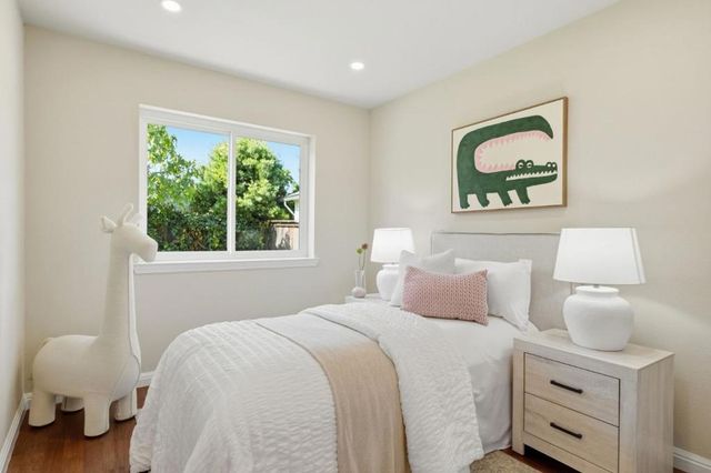 154 San Carlos Avenue, Redwood City, CA 94061