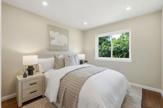 154 San Carlos Avenue, Redwood City, CA 94061
