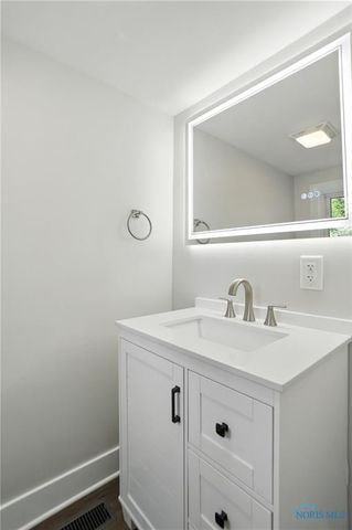 117 S Main Street, Van Buren, OH 45889