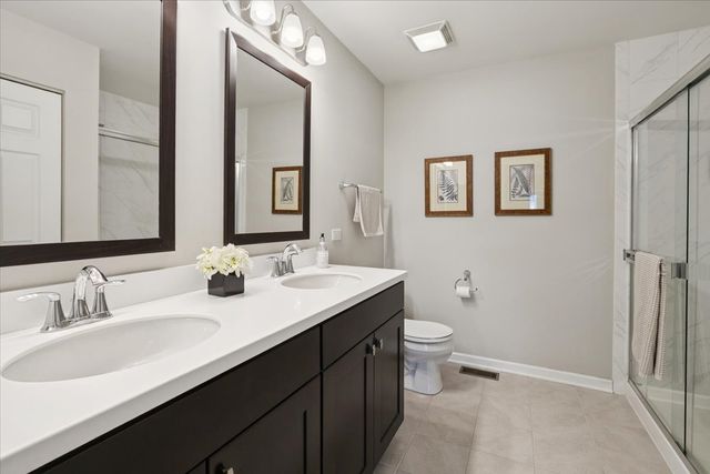 1731 Wentworth Drive, Volo, IL 60020