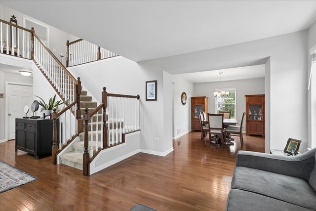 1731 Wentworth Drive, Volo, IL 60020