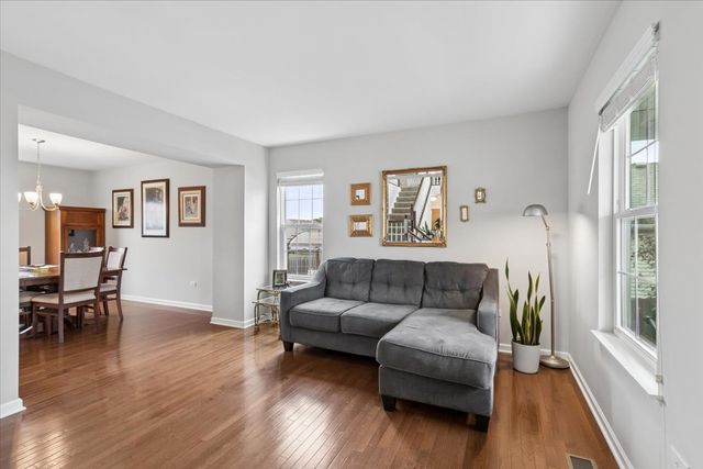 1731 Wentworth Drive, Volo, IL 60020
