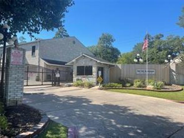17473 Red Oak Drive 7473, Houston, TX 77090