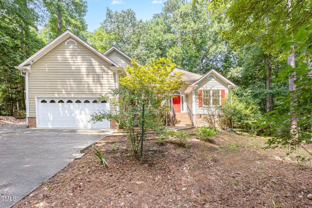 103 Stonehill Road, Chapel Hill, NC 27516