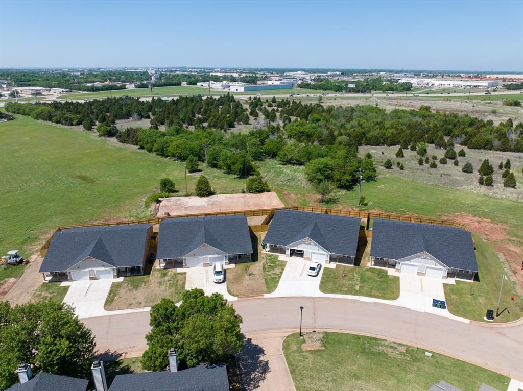 Image 1 of property listing at 11501 N Oklahoma Avenue, Oklahoma City, OK 73114